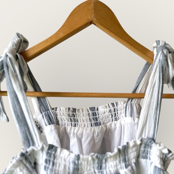 Universal Thread Linen Striped Bubble Crop Tank Top, Tie Straps Blue & White - Picture 5 of 11